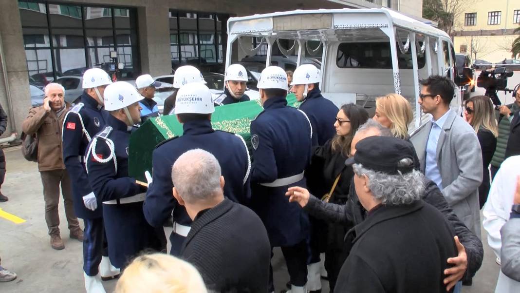 Edip Akbayram'a son veda! 13